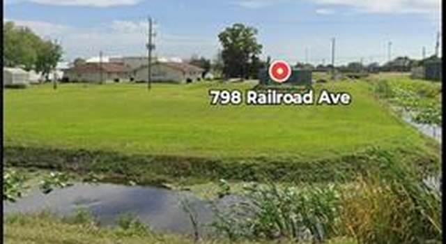 Photo of 798 Railroad Ave NW, Moore Haven, FL 33471