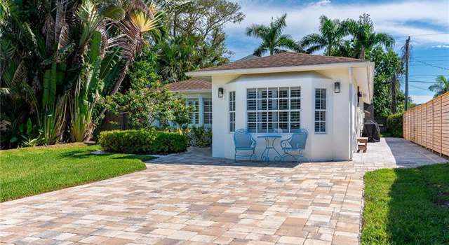Photo of 772 104th Ave N, Naples, FL 34108