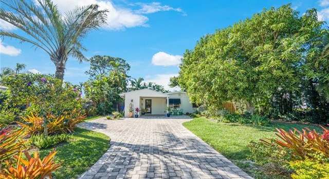 Photo of 1034 6th Ln N, Naples, FL 34102