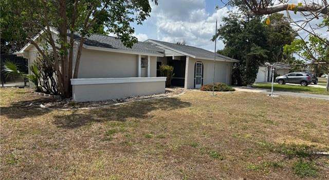 Photo of 4126 SE 1st Ct, Cape Coral, FL 33904