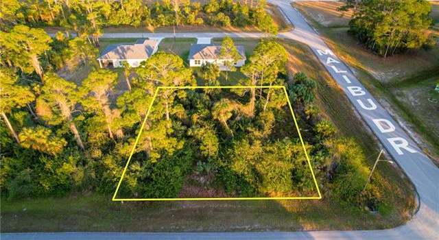 Photo of 8056 Rolling Cir, Labelle, FL 33935
