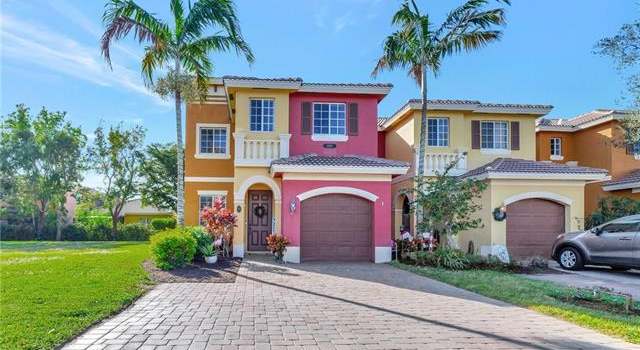 Photo of 10231 Tin Maple Dr #76, Estero, FL 33928
