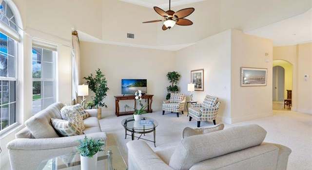 Photo of 319 7th Ave S #319, Naples, FL 34102