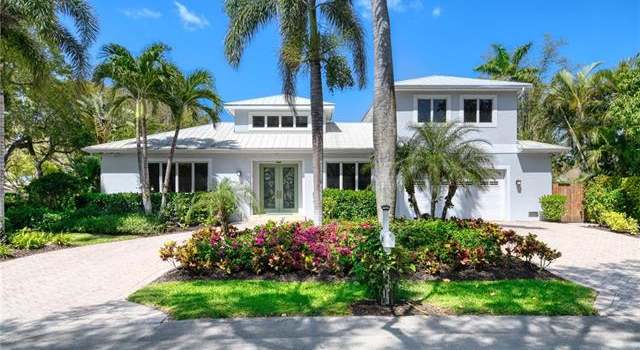 Photo of 315 6th St N, Naples, FL 34102
