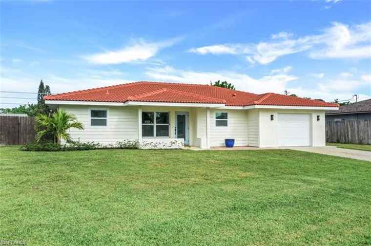 Photo of 9807 Kentucky St Bonita Springs, FL 34135