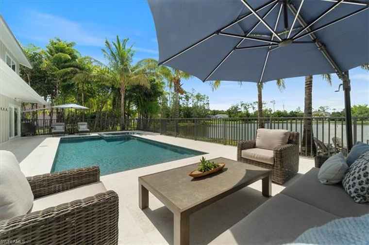 Photo of 2761 Ardisia Ln Naples, FL 34109