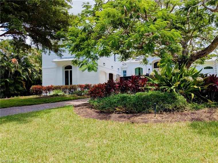 Photo of 5106 Seahorse Ave Naples, FL 34103