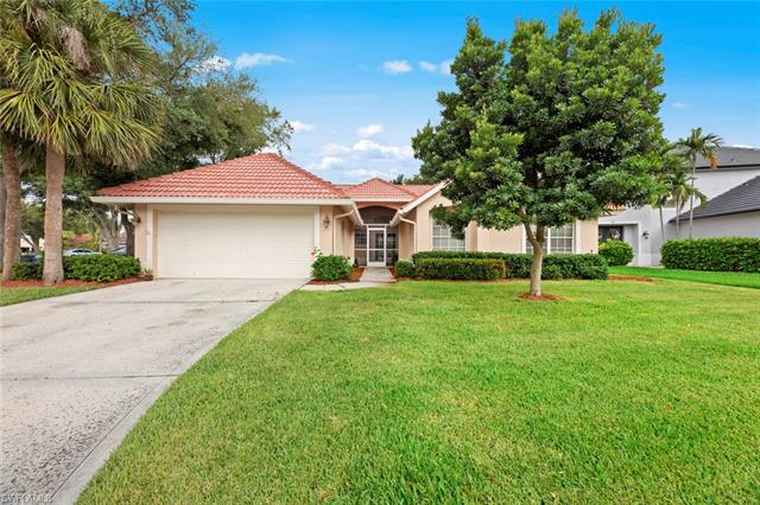 Photo of 11464 Waterford Village Ct Fort Myers, FL 33913