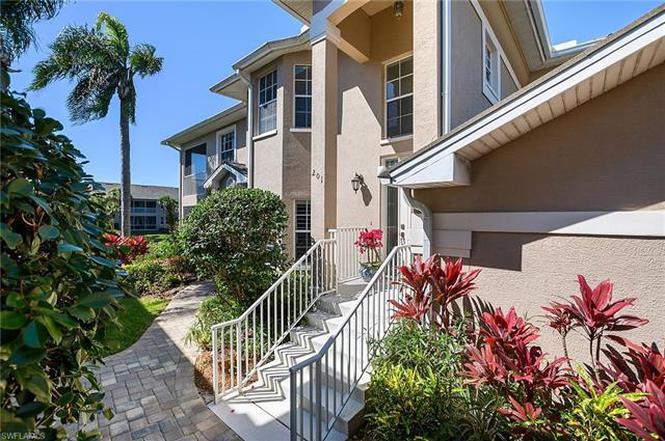 homes for sale in naples land yacht harbor