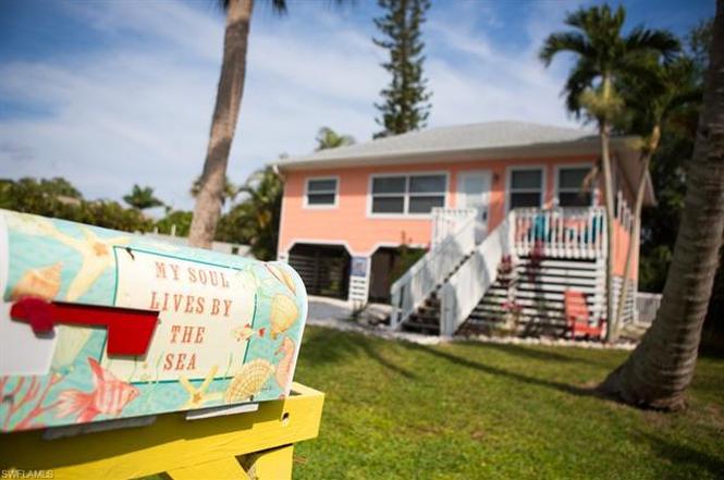 126 Coconut Dr Fort Myers Beach Fl 33931 Mls 220001534 Redfin