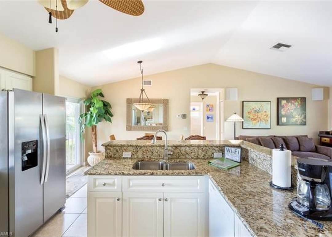 121 Sand Dollar Dr, Fort Myers Beach, FL 33931