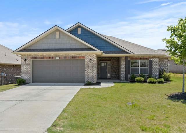 Property at 110 Butterfly Lake Ct, Greenville, SC 29605, 3 beds, 2 baths