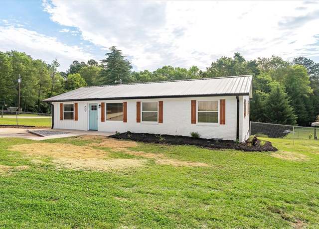 Property at 221 Elaine Dr, Salem, SC 29676, 3 beds, 2 baths
