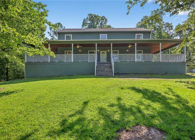Property at 323 Indian Trl, Salem, SC 29676, 5 beds, 3.5 baths