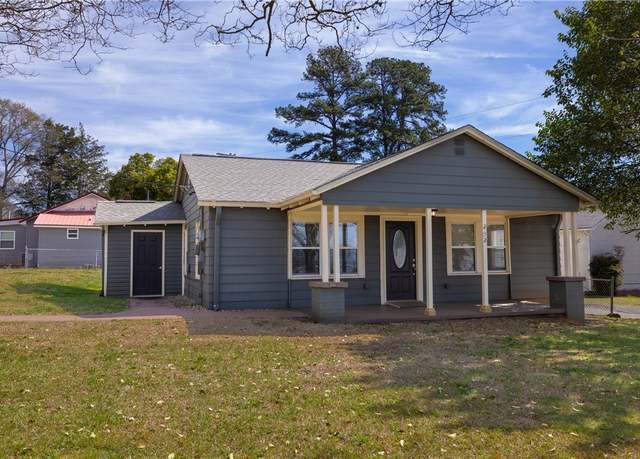 Property at 202 Old Salem Rd, Seneca, SC 29672, 2 beds, 1.5 baths