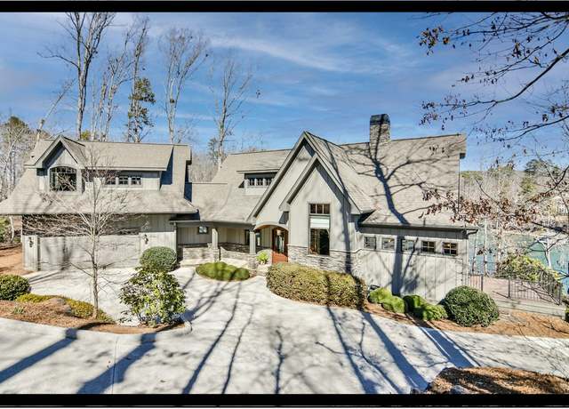 Property at 807 Elmtree Ln, Seneca, SC 29672, 4 beds, 4.5 baths