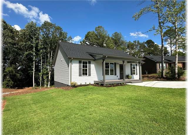 Property at 190 Jefferson Pl, Walhalla, SC 29691, 3 beds, 2 baths