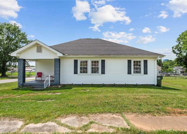 Property at 1 Virginia Ave, Honea Path, SC 29654, 3 beds, 2 baths