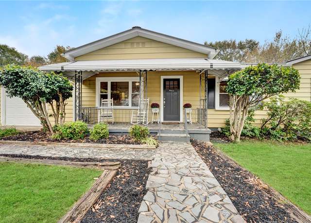 Property at 13 Wilson Ave, Liberty, SC 29657, 2 beds, 2.5 baths