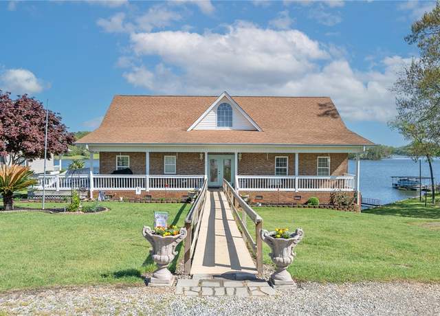Property at 417 Mcgill Cir, Iva, SC 29655, 3 beds, 3 baths