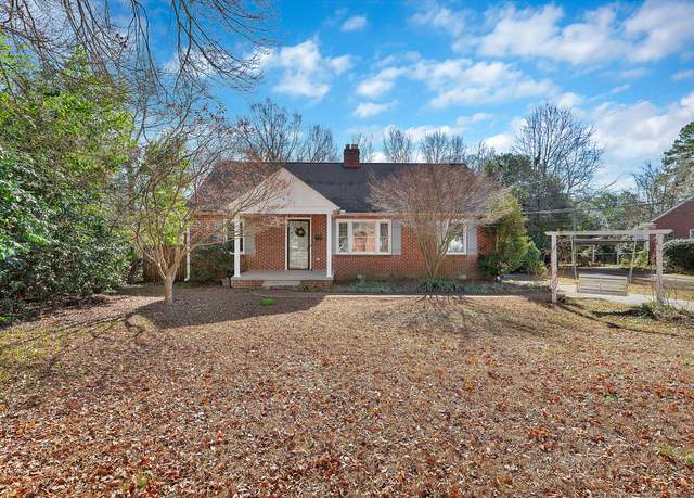 Property at 303 W Fredericks St, Anderson, SC 29625, 3 beds, 2 baths
