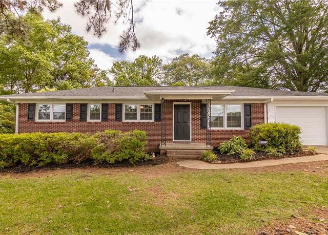 Property at 506 Haynie St, Anderson, SC 29624, 3 beds, 1.5 baths