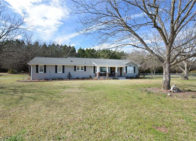 Property at 17118 Highway 101 S, Gray Court, SC 29645, 3 beds, 2 baths