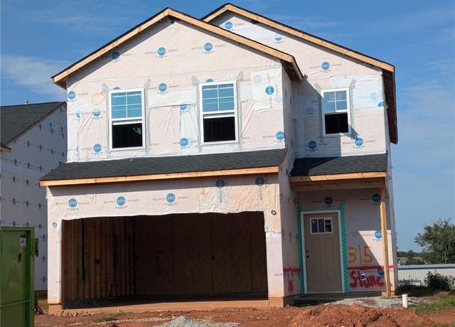 Property at 140 Cotesworth St, Pendleton, SC 29670, 4 beds, 2.5 baths