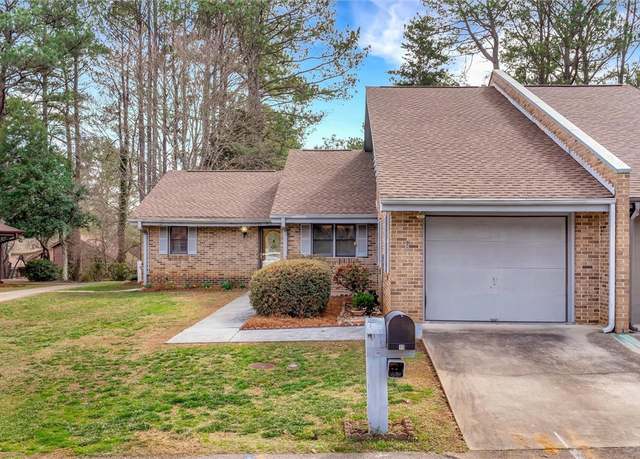 Property at 10 Birch Pl, Clemson, SC 29631, 2 beds, 2 baths