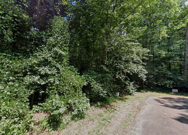 Property at 423 Greenbriar Way, Westminster, SC 29693