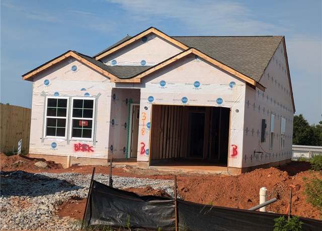 Property at 146 Cotesworth St, Pendleton, SC 29670, 3 beds, 2 baths