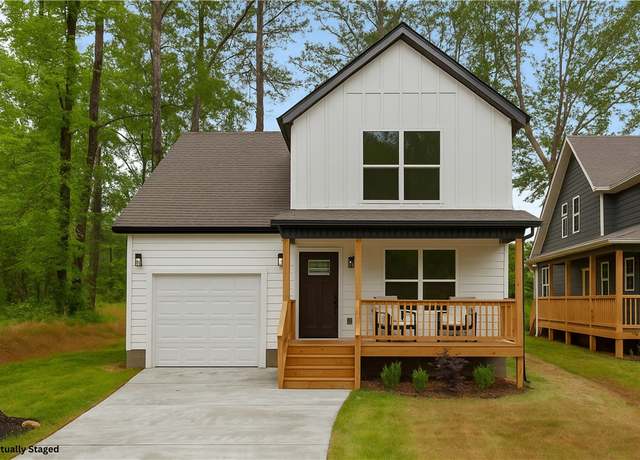 Property at 114 Hillcrest Cir, Anderson, SC 29624, 4 beds, 2.5 baths