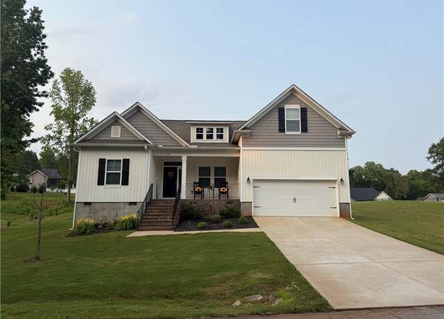 Property at 479 Twin View Dr, Westminster, SC 29693, 3 beds, 2.5 baths