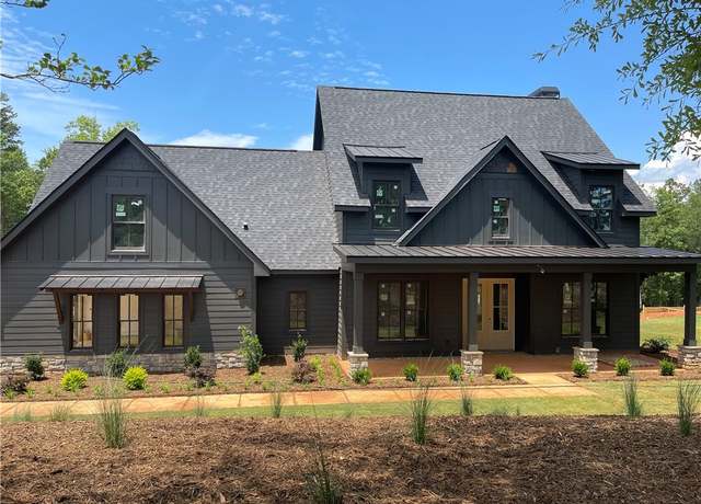 Property at 248 W Old Pendleton Rd, Central, SC 29630, 4 beds, 3.5 baths
