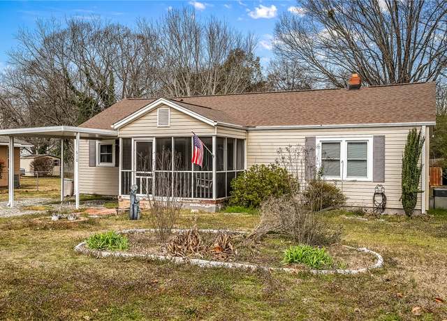 Property at 610 Palmer St, Anderson, SC 29626, 2 beds, 2 baths