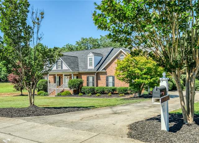Property at 105 Dandelion Trl, Anderson, SC 29621, 3 beds, 2.5 baths