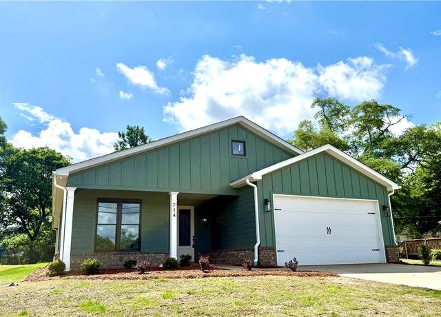 Property at 714 Greenville St, Pendleton, SC 29670, 3 beds, 2 baths