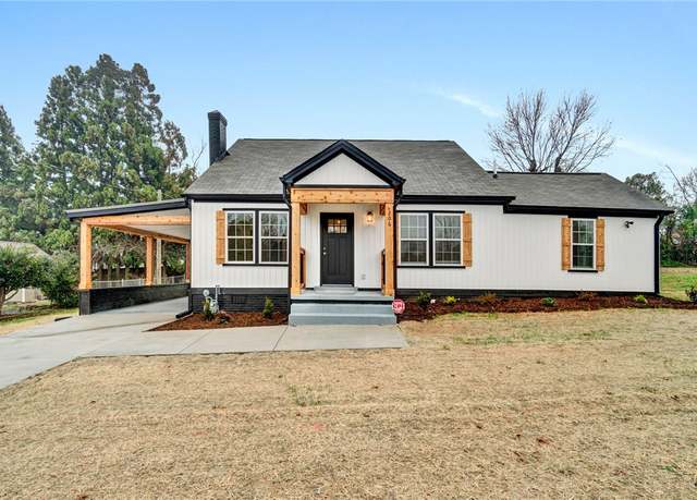 Property at 206 E South 6th St, Seneca, SC 29678, 3 beds, 2 baths