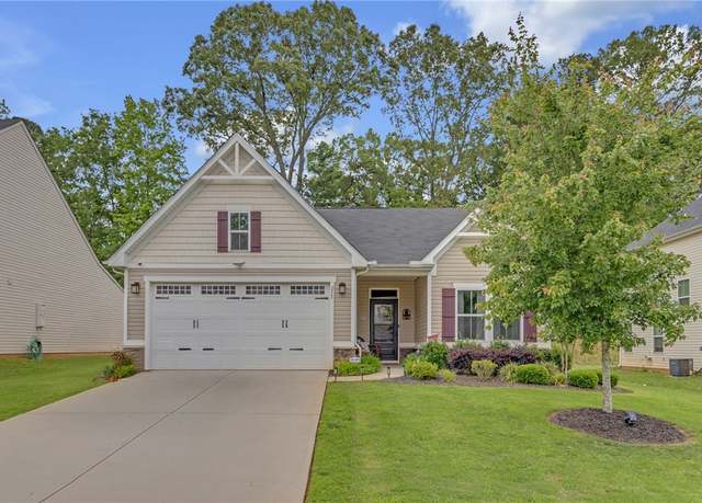 Property at 215 Thames Valley Dr, Easley, SC 29642, 3 beds, 2.5 baths