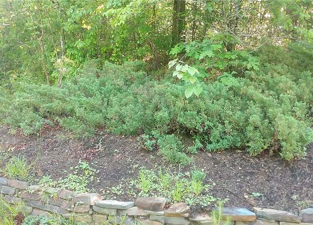 Property at Lot 29 Lake Breeze Rd, Westminster, SC 29693