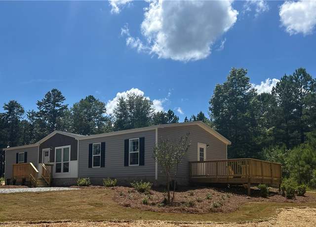 Property at 208 Union Ct, West Union, SC 29696, 3 beds, 2 baths