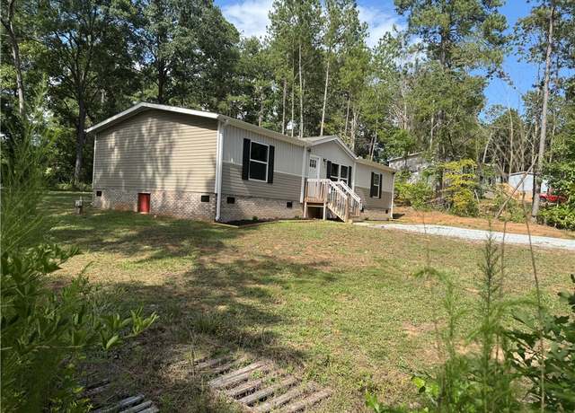Property at 117 Hickory Forest Dr, Anderson, SC 29626, 3 beds, 2 baths