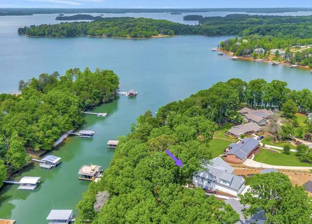 Property at 401 Broadwater Cir, Anderson, SC 29626, 6 beds, 5 baths