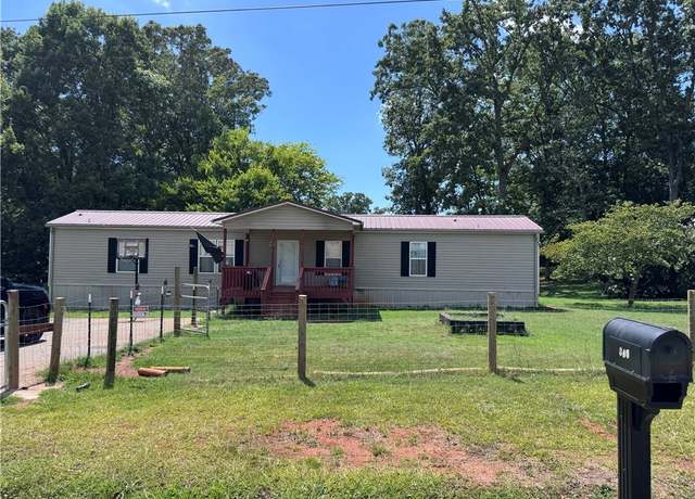 Property at 340 Earls Mill Rd, Seneca, SC 29678, 3 beds, 2 baths