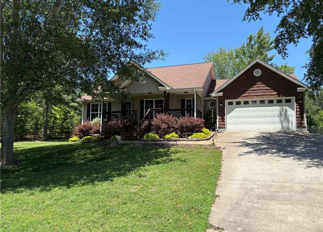 Property at 115 Morgan Rd, West Union, SC 29696, 3 beds, 2 baths