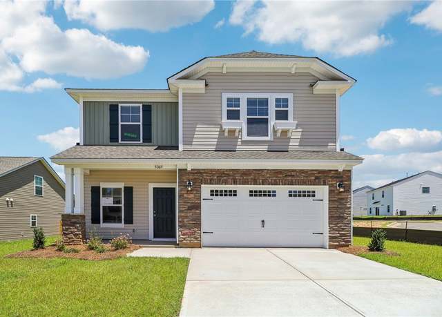 Property at 9 Sweetgrass St, Central, SC 29630, 4 beds, 2.5 baths