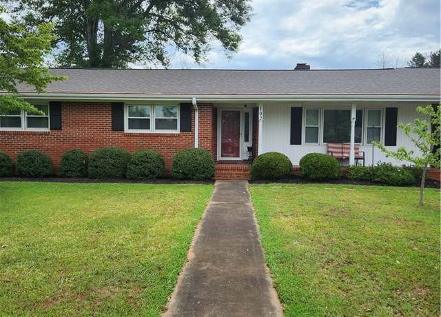Property at 102 James St, Easley, SC 29642, 3 beds, 2 baths