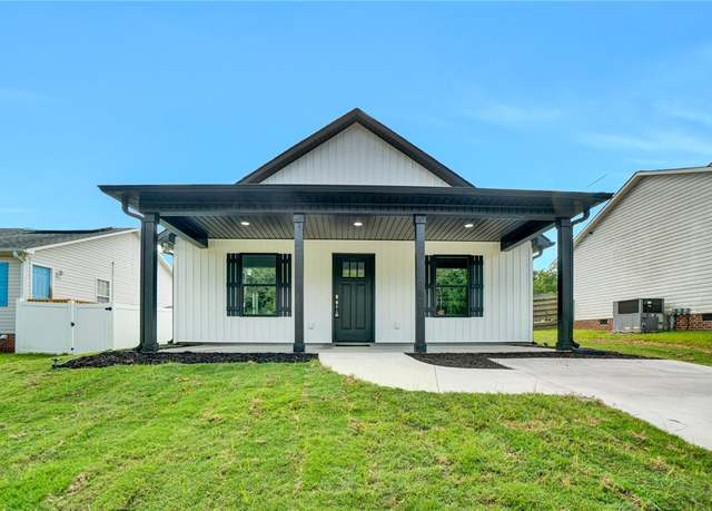 Property at 1938 Inman Dr, Anderson, SC 29625, 3 beds, 2 baths