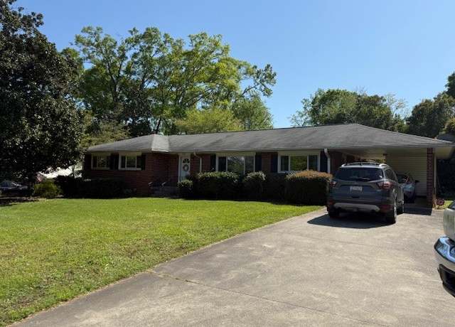 Property at 3004 Bellview Rd, Anderson, SC 29621, 3 beds, 2 baths
