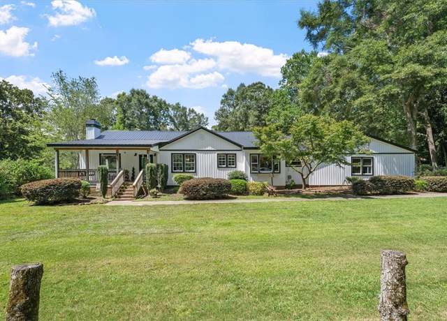 Property at 310 Cardinal Dr, Easley, SC 29642, 3 beds, 2 baths